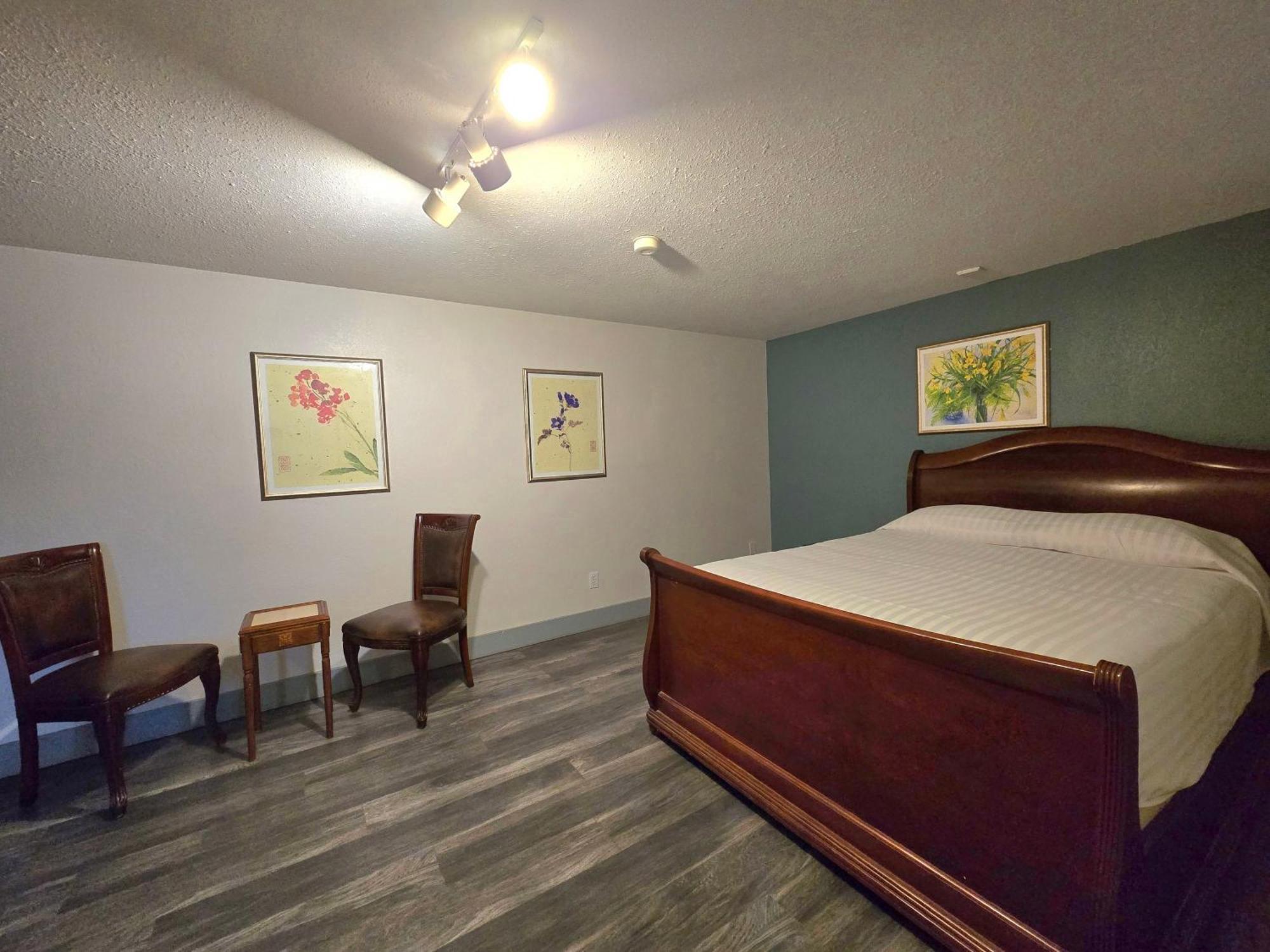 Alpine Inn Valemount Εξωτερικό φωτογραφία
