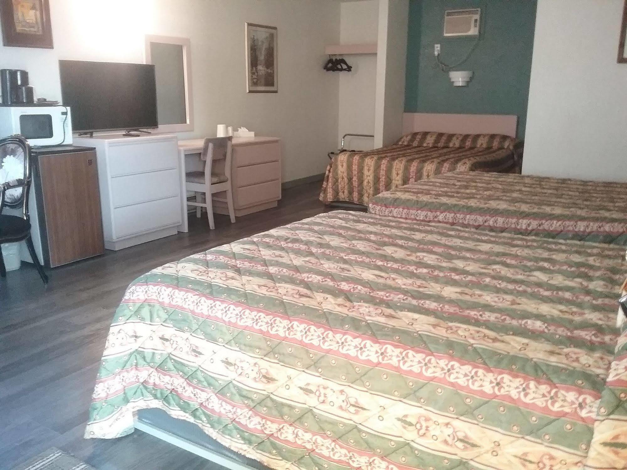 Alpine Inn Valemount Εξωτερικό φωτογραφία